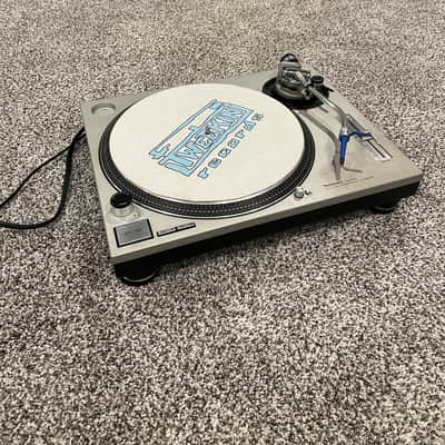 Technics SL-1200MK2 1979 - 2010 - Silver image 2