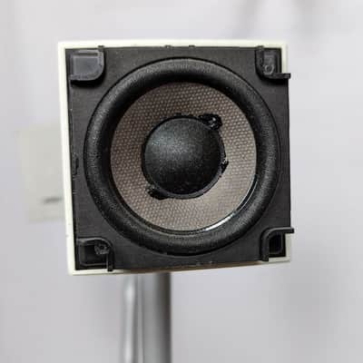 Bose FreeSpace 3 Surface Mount Satellite Speakers - White Pair w/ Omnimount Stands image 9