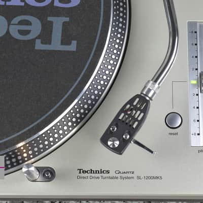 Technics SL-1200MK5 Silver Direct Drive DJ Turntable in Good Condition image 5