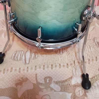 Sonor Delite drum set in Green fade image 17