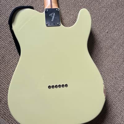 Left Handed Fender Player Series 2 Telecaster - Hialeah Yellow image 5