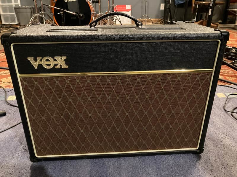 Vox AC15CC1 Custom Classic 15-Watt 1x12" Guitar Combo 2006 - 2010 - Black image 1