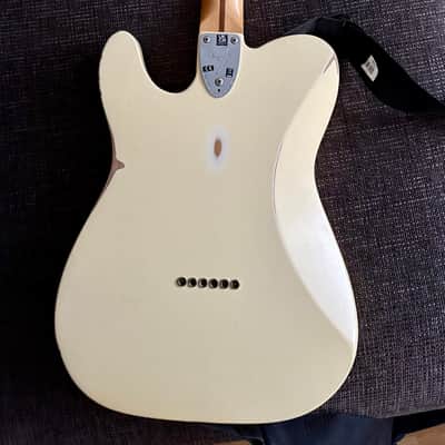 Fender Deluxe Vintera Road Worn Nitro finish  2020 - Nitro image 10