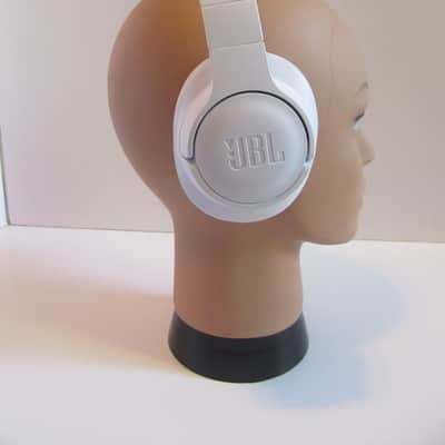 NEW JBL - Pure Bass Wireless Headphones - - White - Tune710BT 2020s image 4