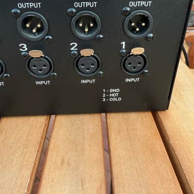 IGS Panzer 10-Slot 500 Series Rack with PSU image 5
