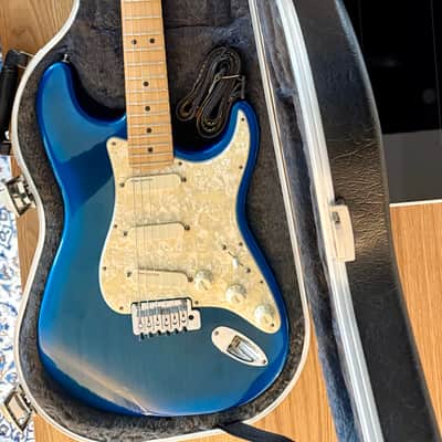Fender Strat Plus Deluxe with Maple Fretboard - Ice Blue image 13