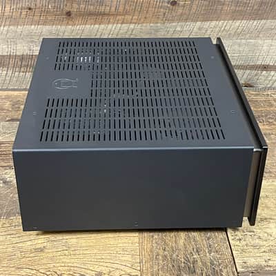 Primare SP33 surround sound preamp/processor 2013 W/original box & packing image 6