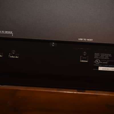 Yamaha Montage M8x 88-Key Synthesizer  Black image 13