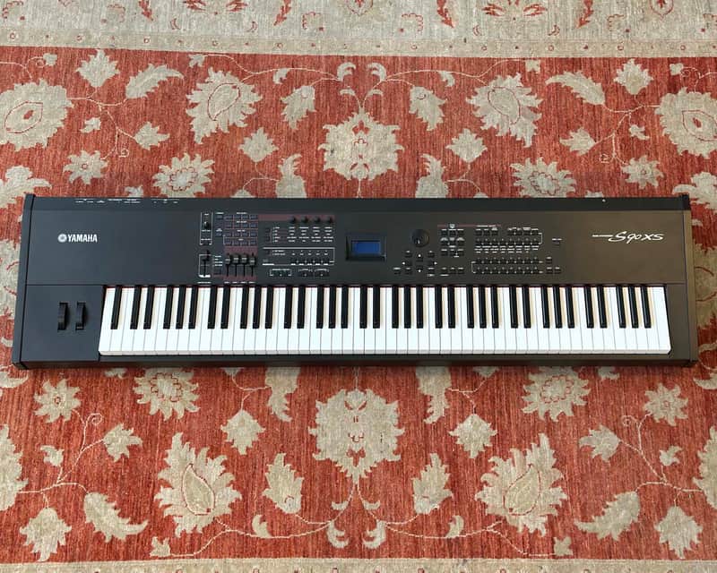YAMAHA S90 XS 88-Key Synthesizer Stage Piano | Reverb