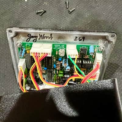 Option 5 Destination Rotation – Original Version – Stereo Rotary Speaker Simulator – Signed & Numbered – Box & Power Supply Included image 8