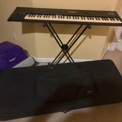 Korg X2/X3 music workstation 1994-1995 - Black image 4