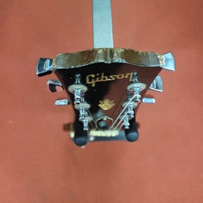 Gibson SG Standard Left Hand with Ebony Fretboard and Bigsby 1972 - 1985 - Walnut image 3