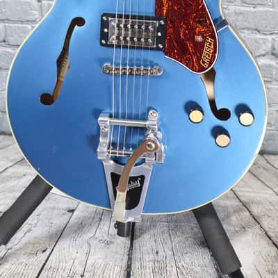 Gretsch G2622T Streamliner Center Block Double-Cut with Bigsby 2023 - Present - Dark Denim image 2
