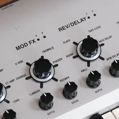 Korg KingKORG 61-Key Analog Modeling Synthesizer image 9