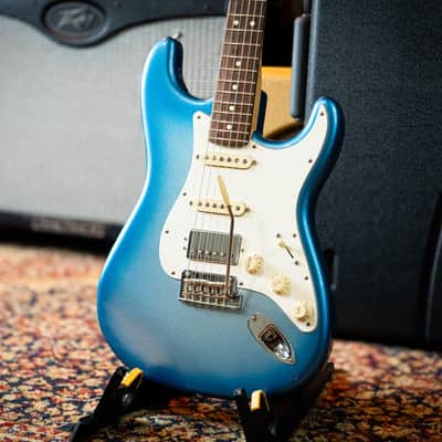 Fender Limited Edition American Showcase Stratocaster HSS 2021 - Sky Burst Metallic image 4