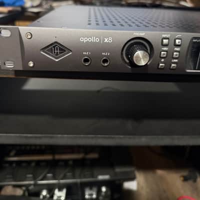 Universal Audio Apollo x8 Thunderbolt 3 Audio Interface 2018 - Present - Black image 1
