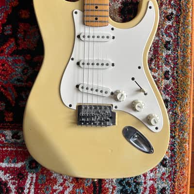 Harmony H80T 1980’s Strat image 2