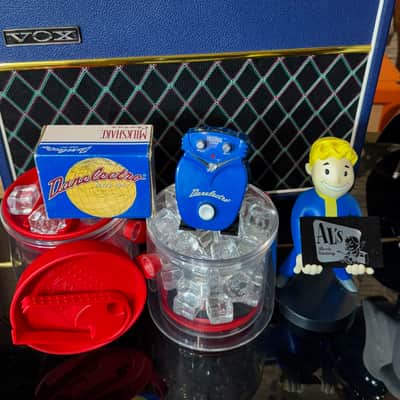 Danelectro MILKSHAKE CHORUS (New Old Stock) - Blue image 4
