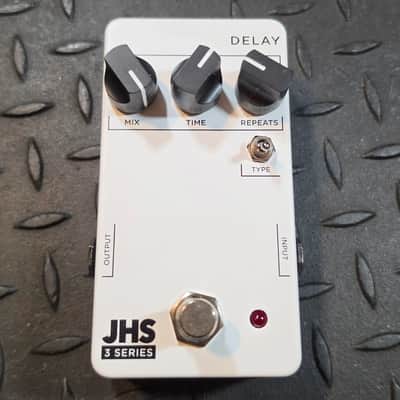 JHS 3 Series Delay 2020 - Present - White image 1