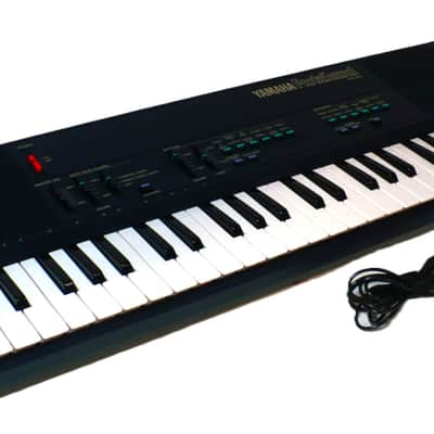 Yamaha PSS-450 PortaSound Synthesizer 1980's - Black