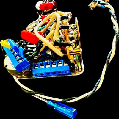 Fender Strat 5-way TRIPLE TONE CAP Interchangeable toggle switch you can swap the tone caps out!  Self-Powered Double Grease Bucket Circuit and much more image 3
