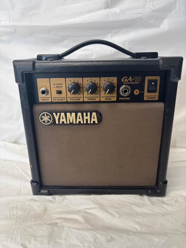 Yamaha GA-10 10W Guitar Practice Amplifier – Clean/Drive Channels – Tested image 1