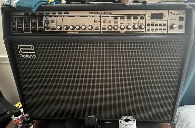 Roland VGA-7 V-Guitar 2-Channel 65-Watt 1x12" Digital Modeling Guitar Combo 2001 - 2004 - Black image 1