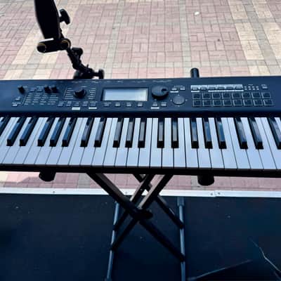 Korg KROSS 2 61-WH 61-Key Synthesizer Workstation 2017 - Present - White