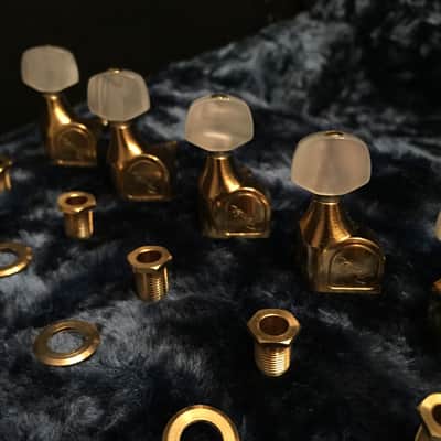V. RARE Fender Schaller Elite Gold / Pearl Tuners John Mayer BLK 1, SRV #1 Tuning Pegs 099-0846-200 image 3