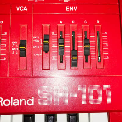 Roland SH-101 32-Key Monophonic Synthesizer 1982 - 1986 - RARE Red w/ Mod Grip image 5