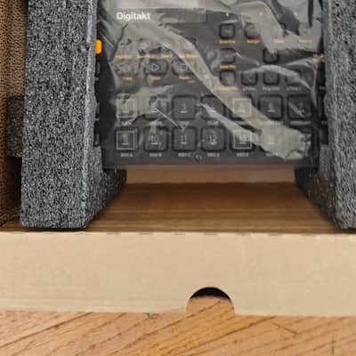 Elektron Digitakt I + Extras image 2