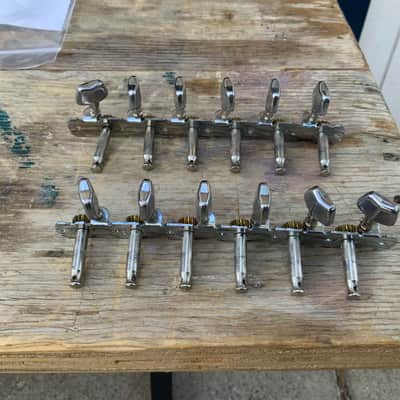 Hondo 12 String Acoustic Guitar Tuning Heads Tuning Machines 1970's image 1