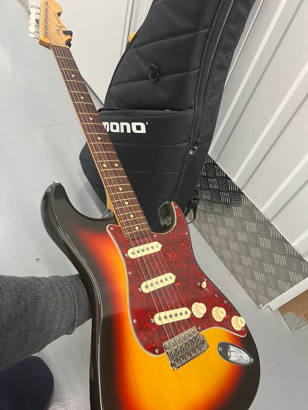 Kanji Kawabata Tomo Fujita Signature Stratocaster 2010 -2023