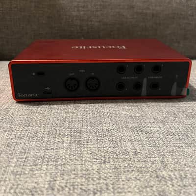Focusrite Scarlett 4i4 3rd Gen USB Audio Interface 2019 - Present - Red / Black image 2
