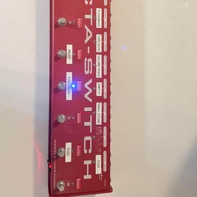 Carl Martin Octa-Switch II 2010s - Red image 9