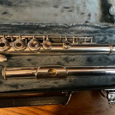 Yamaha  285SII Open Hole Flute All New Pads, Clean image 9