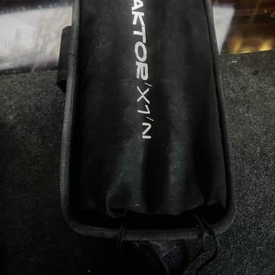 Native Instruments Traktor X1 MK3 + bag ( Like new ) image 3