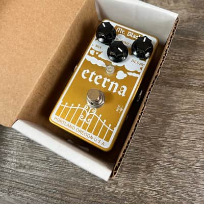 Mr. Black Eterna Gold Modified Shimmering Reverberator pedal image 1