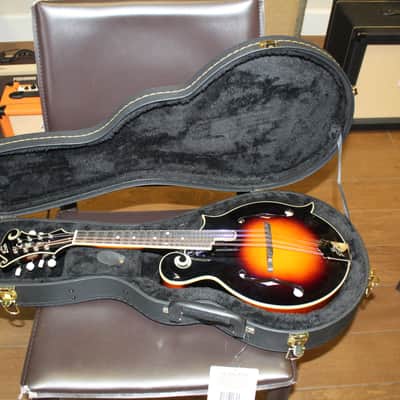 Brand New The Loar LM-600-VS Professional F Style Mandolin with Hard Case image 10