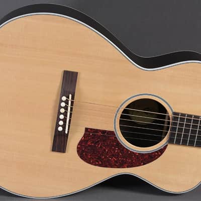 Guild M-50 Standard Natural image 1