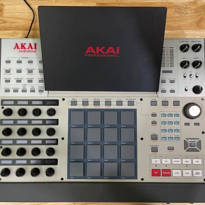 Akai MPC X Special Edition Standalone Sampler / Sequencer - MINT & 2TB SSD. image 5