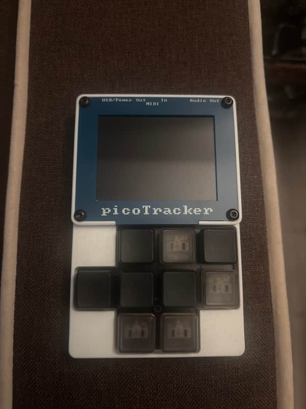 Xiphonics PicoTracker v2 - Blue, White, and Black imagen 1
