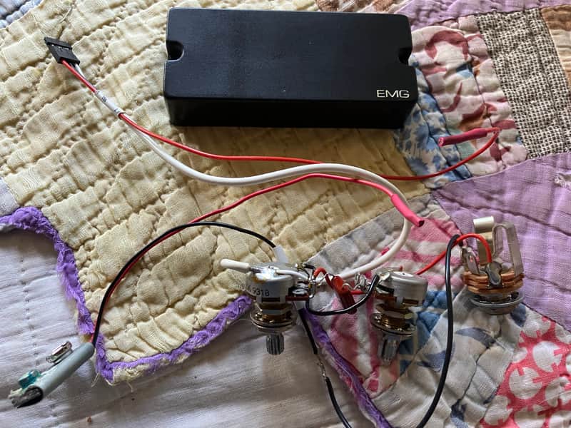 EMG 35 DC 2001 - Black image 1