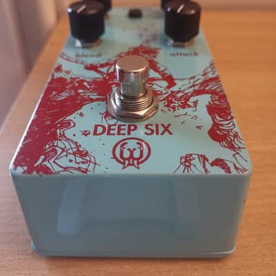 Walrus Audio Deep Six Compressor V1 2017 - 2018 - Blue / Red Diver V2 image 2