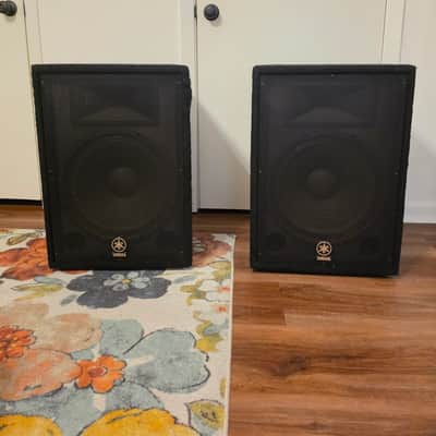 Pair of Yamaha A15 2-Way 800-Watt 15" Passive Loudspeaker 2010s - Black with Stands image 2
