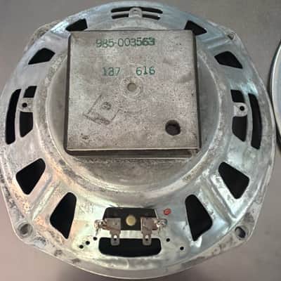 CTS 985-003563 1976 - Silver metal image 2
