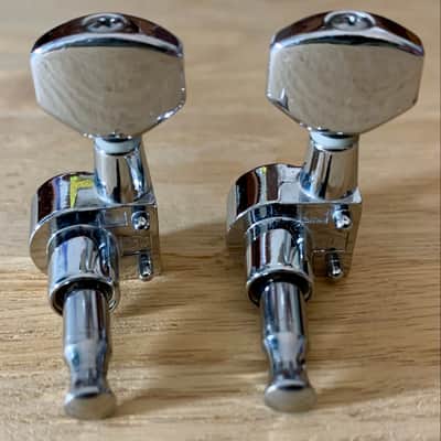 Tuning Heads (2) For Electric Guitars, In-Line Style, Right Handed (Chrome) image 6
