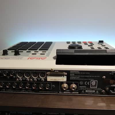 Custom Akai MPC 2000XL - 32MB RAM - 8 Outputs - CF Card Reader - NEW LCD + MORE image 10