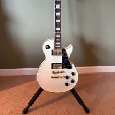 Epiphone Les Paul Custom 1999 Alpine White with hard case image 1