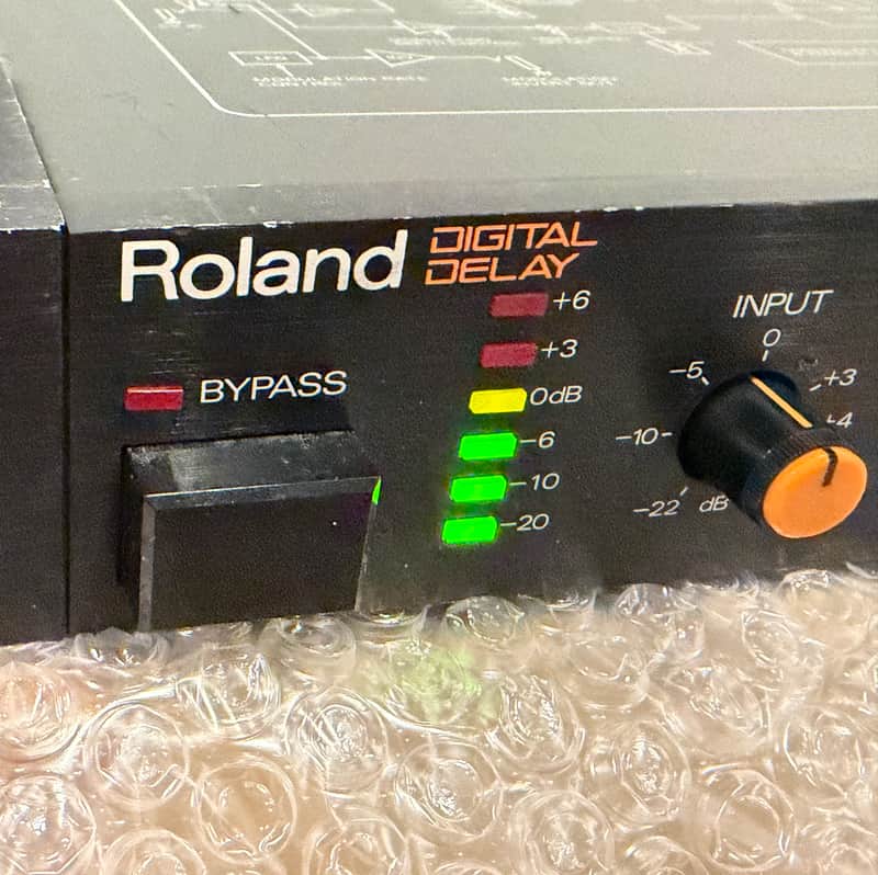 Roland SDE-3000 Digital Delay | Reverb